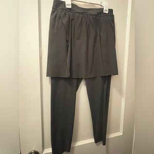 SPANX Booty Boost Charcoal Capri Skort